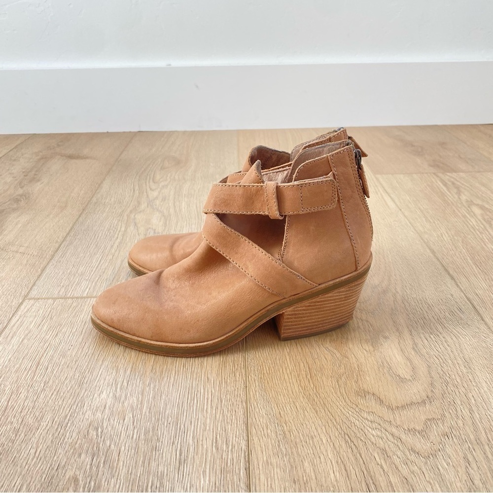 EILEEN FISHER Derby Ankle Booties Tan Wedge Heeled Booties - Picture 4 of 9